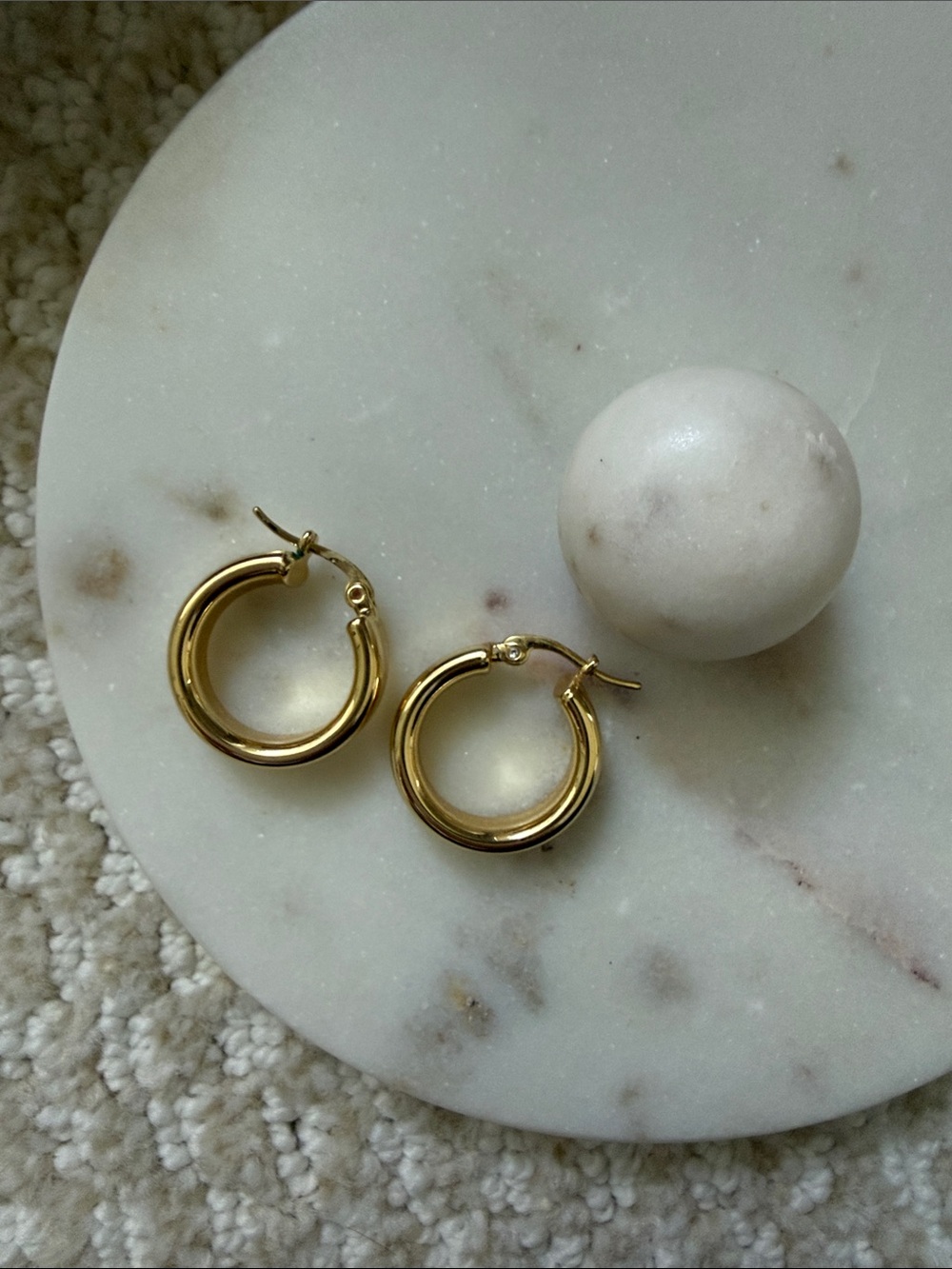Polished Gold Hoop Earrings - Timeless Everyday Hoops